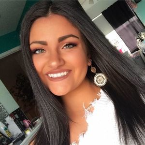 Meet your Posher, Bella